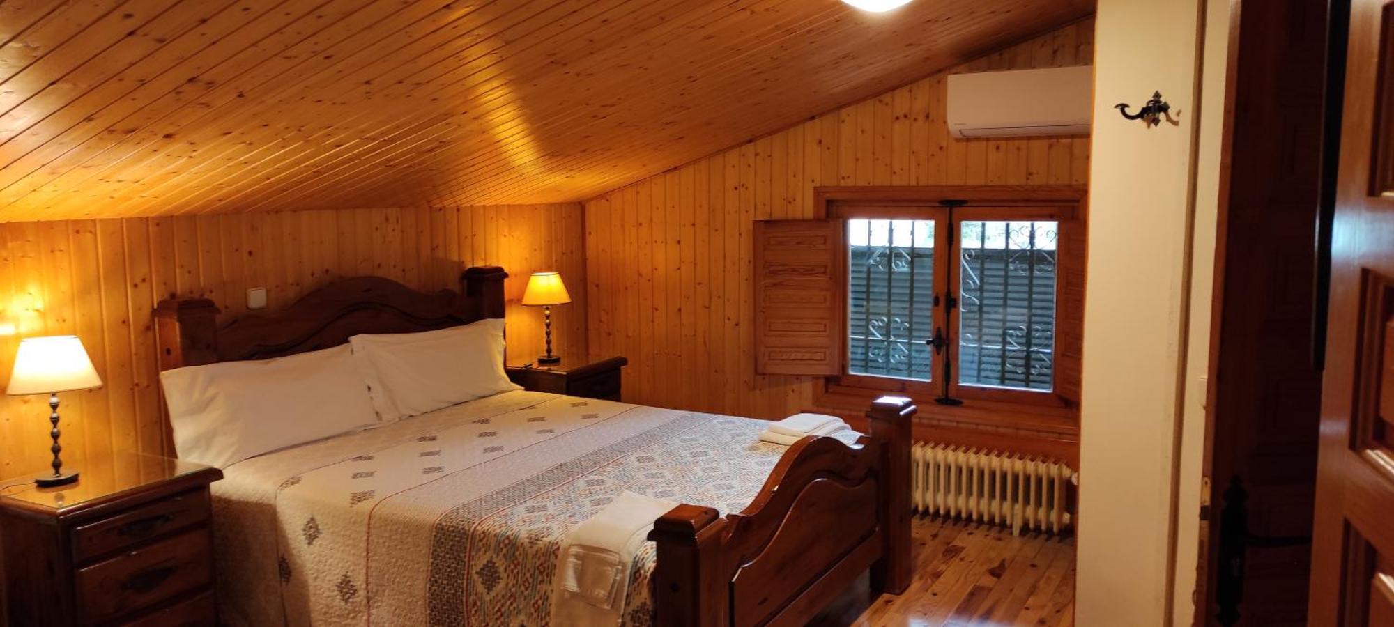 Holiday home Complejo Rural Yebras Mataelpino